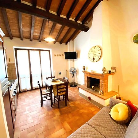 Villa Kima Tartufo Toscella ภายนอก รูปภาพ