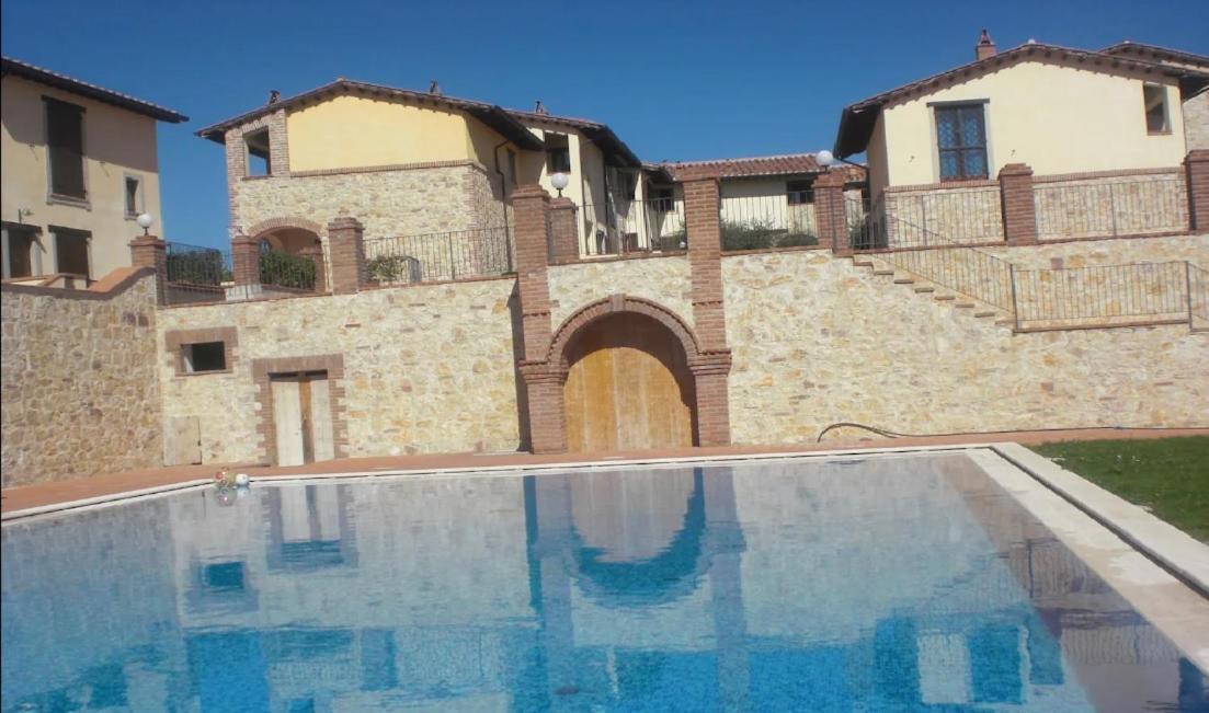 Villa Kima Tartufo Toscella ภายนอก รูปภาพ