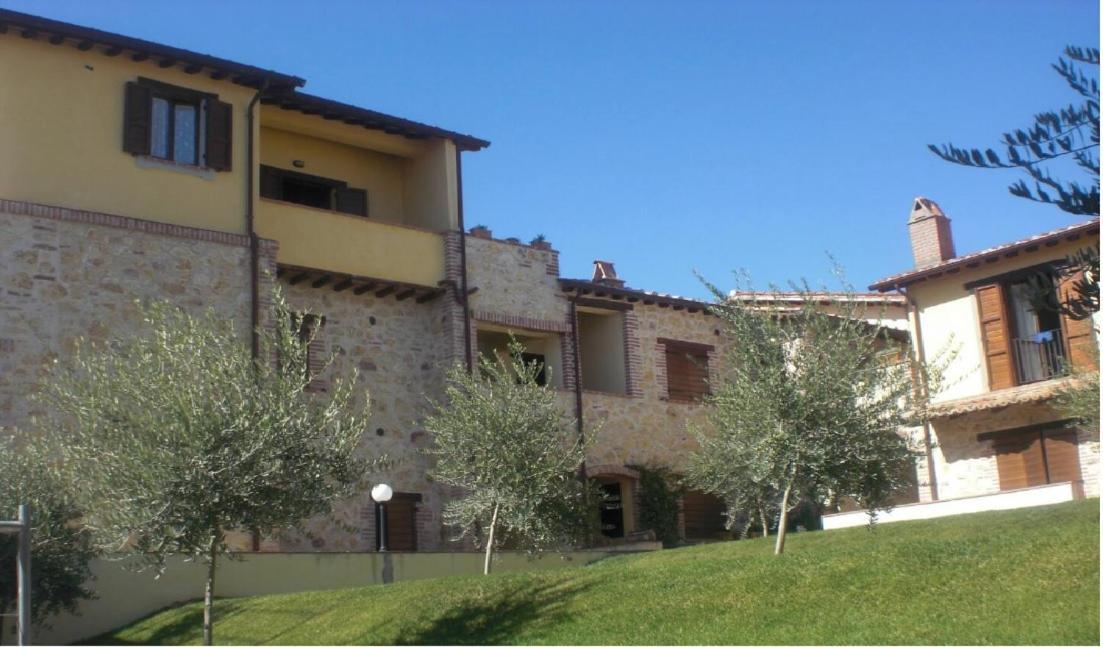 Villa Kima Tartufo Toscella ภายนอก รูปภาพ